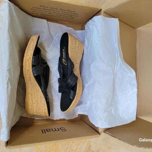 NWB ONYX WOMENS BLACK SAIL LEATHER SANDAL ITALY - Picture 4 of 5